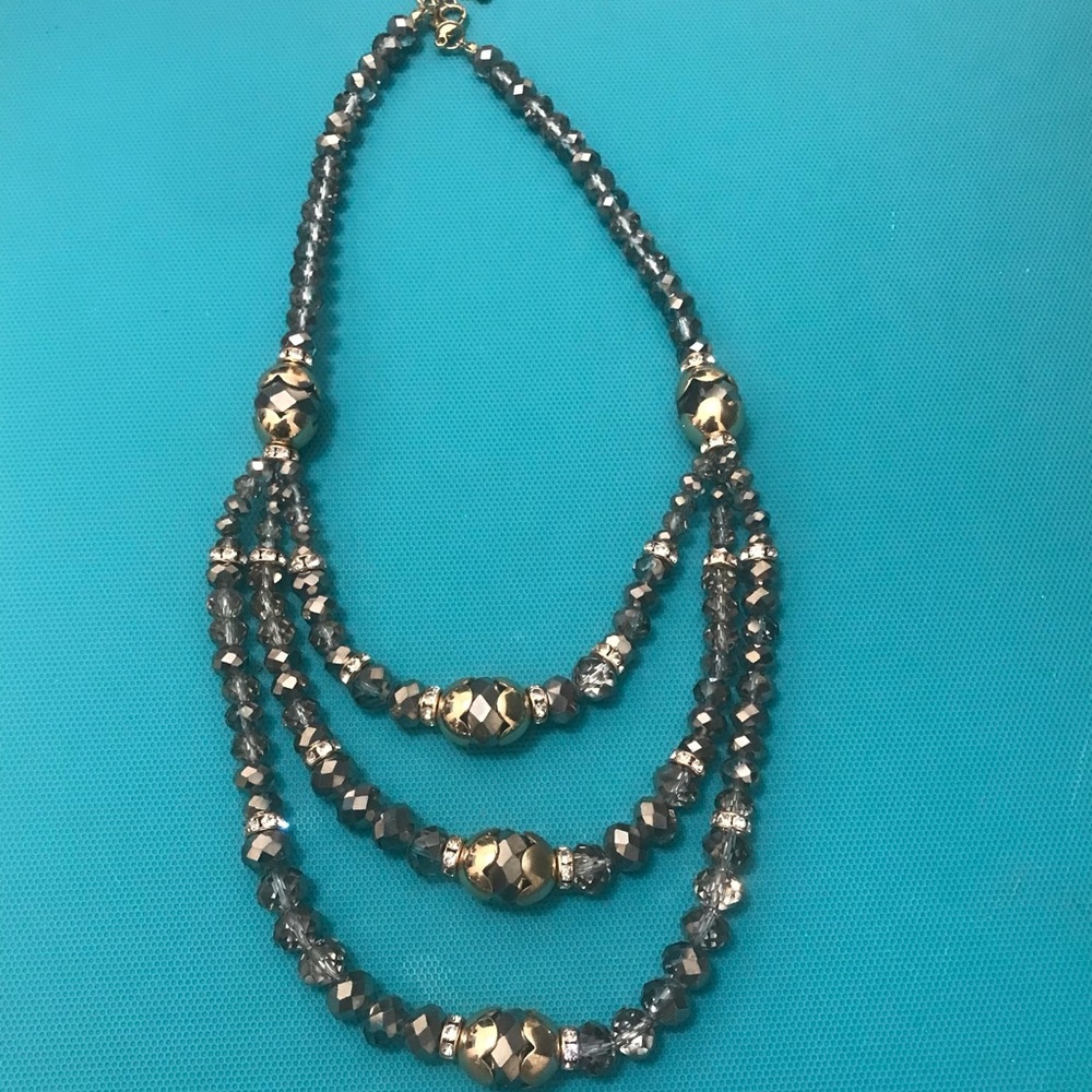 Three strand sparkly necklace